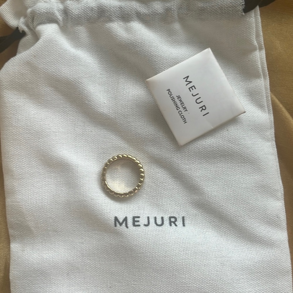 Mejuri Charolette Slim Ring